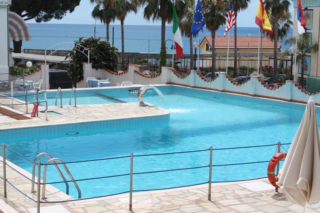 Hotel Ariston Montecarlo Sanremo Exterior photo